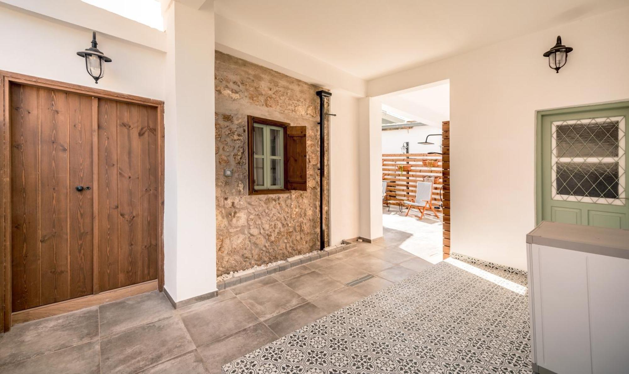 Diamante Guest House-Stone Room 파마구스타 외부 사진