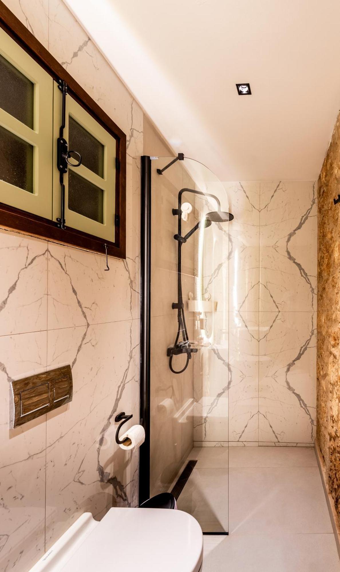 Diamante Guest House-Stone Room 파마구스타 외부 사진